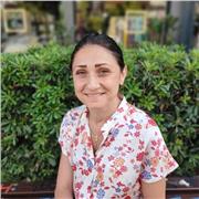 J'enseigne les langues arabe et française à distance de manière distinctive et fluide